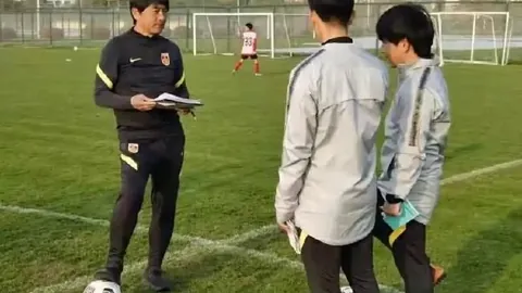阿贾克斯对阵波尔图赛事分析：任九彩民喜提408注大奖